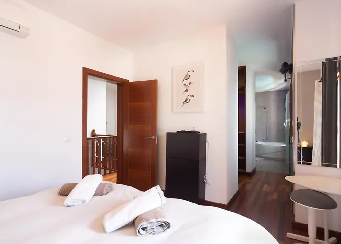 Tilley Private Pool *