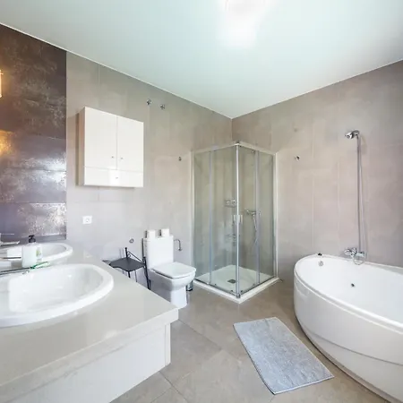 Tilley Private Pool Costa Teguise